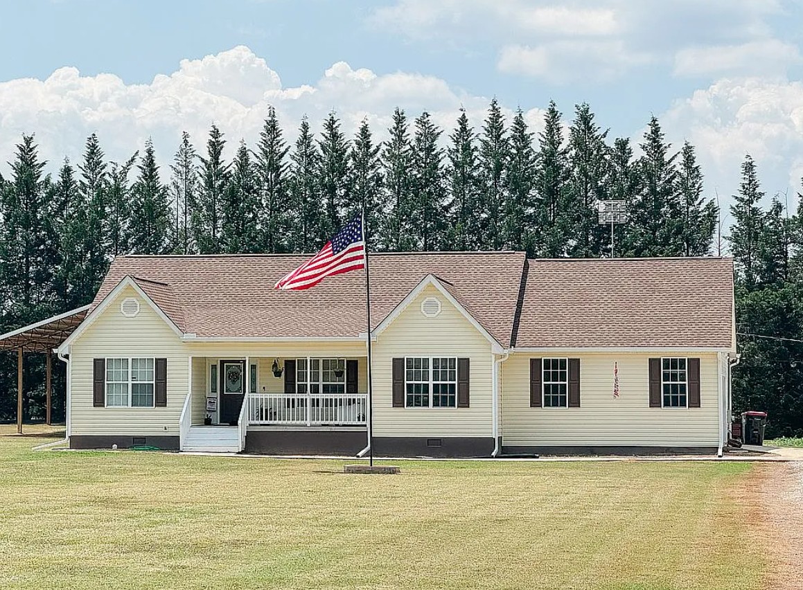 3 Bedroom House For Sale By Owner in Concord, GA