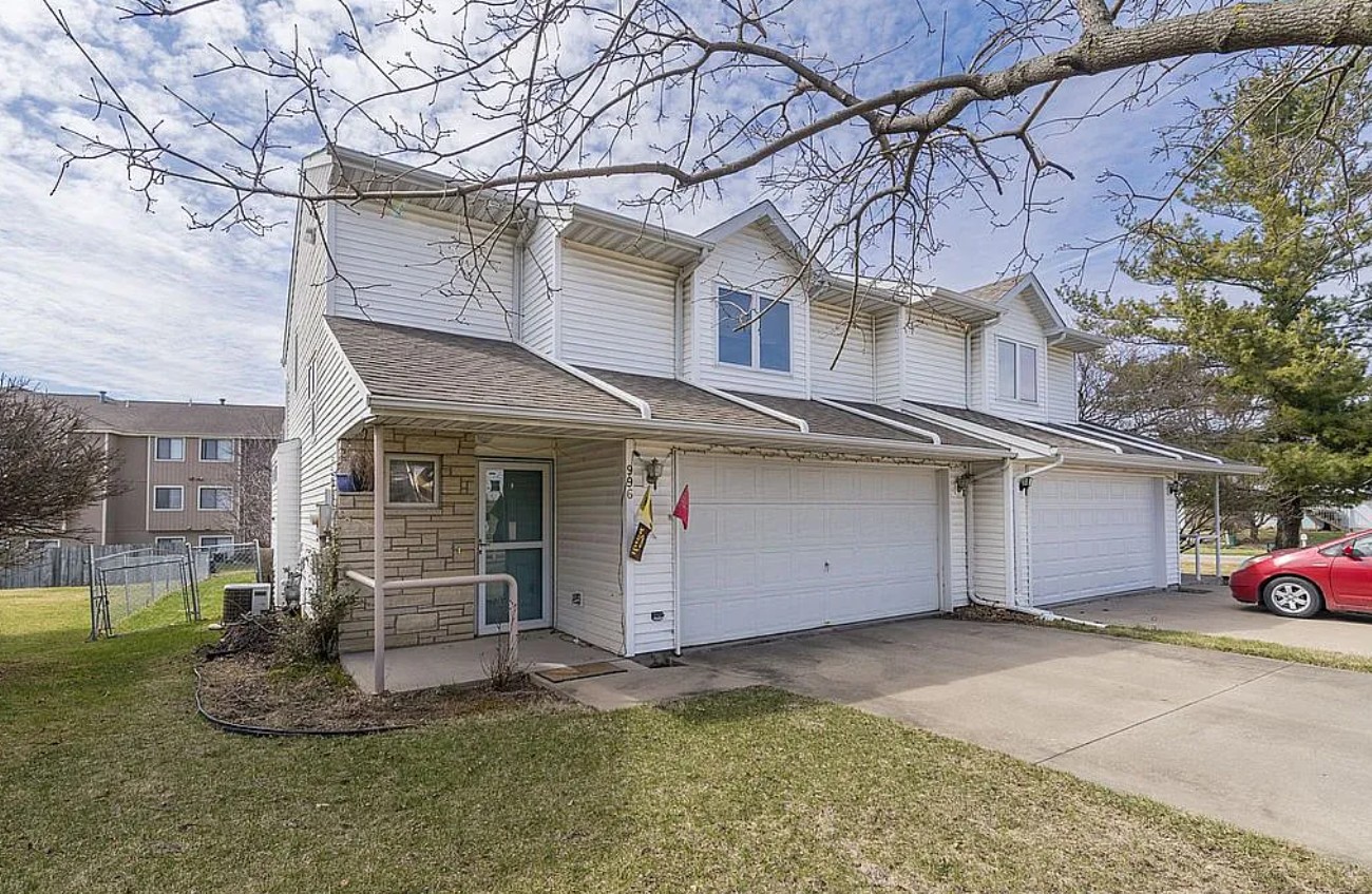 2 Bedroom Townhouse For Sale By Owner in Coralville, IA