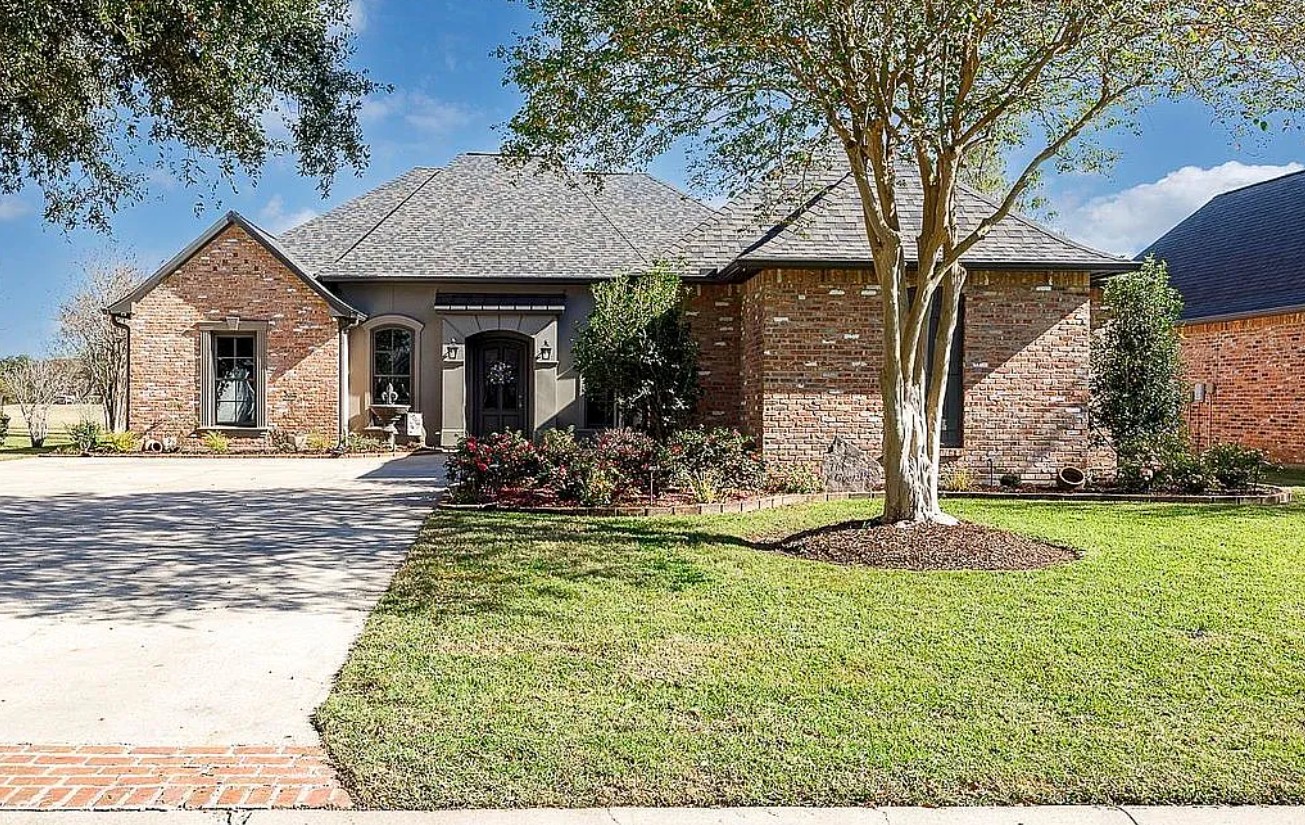 4 Bedroom House For Sale By Owner in Gonzales, LA