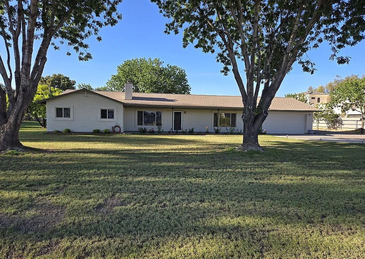 3 Bedroom House For Sale By Owner in Chandler, AZ