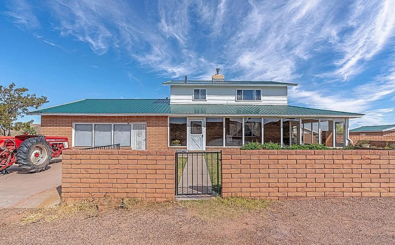 4 Bedroom House For Sale By Owner in Holbrook, AZ 