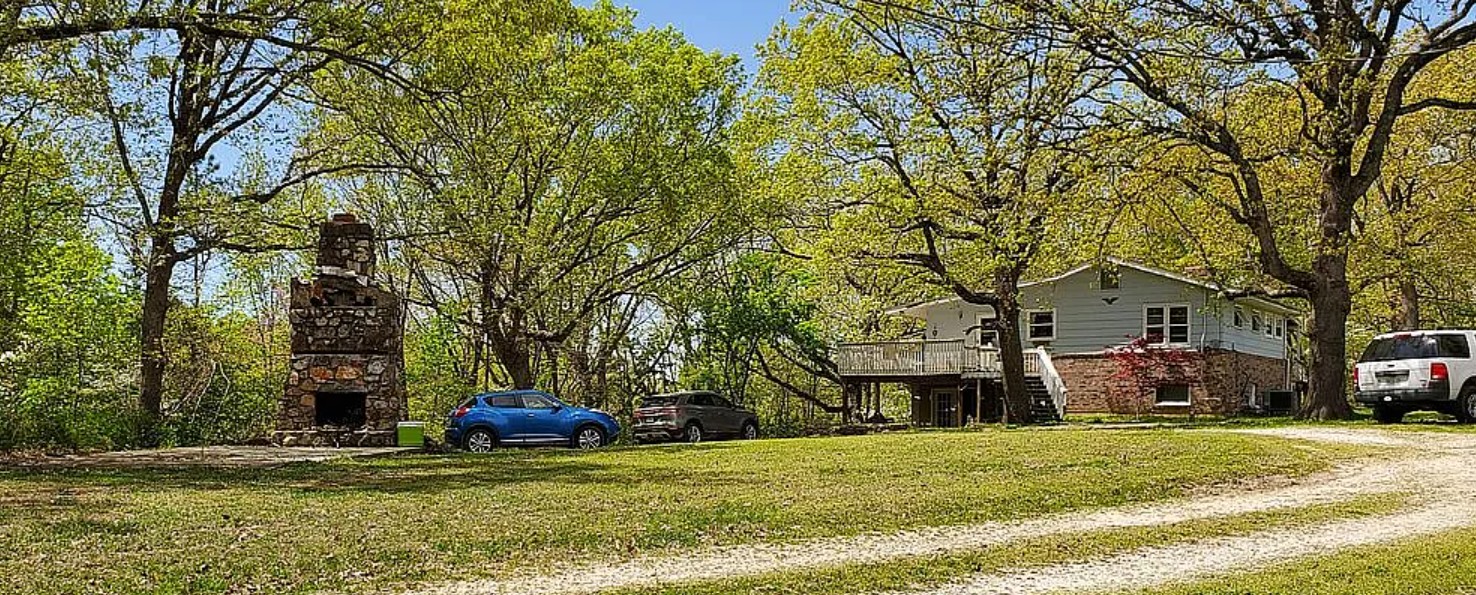 5 Bedroom House For Sale By Owner in Sunrise Beach, MO