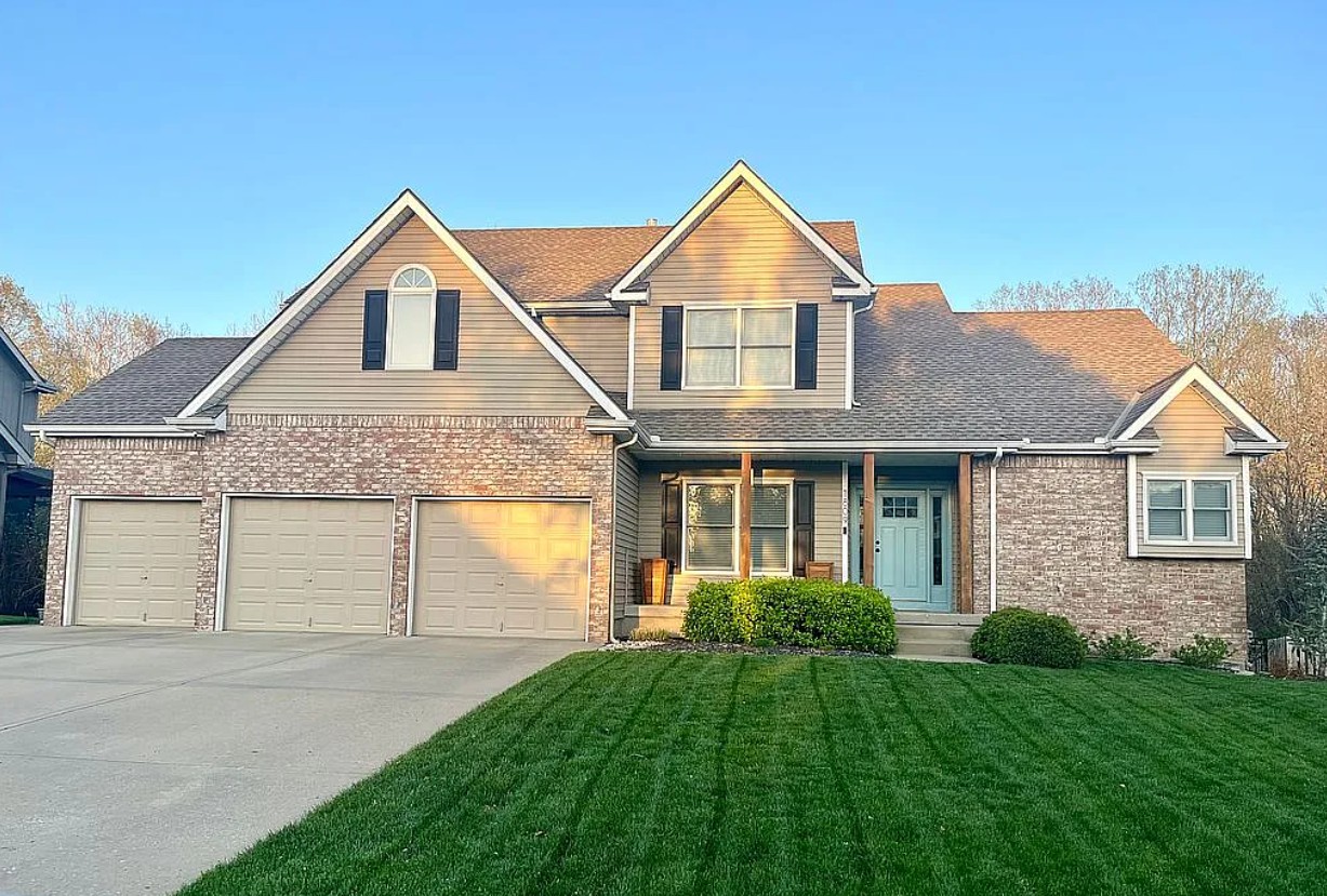 4 Bedroom House For Sale By Owner in Liberty, MO