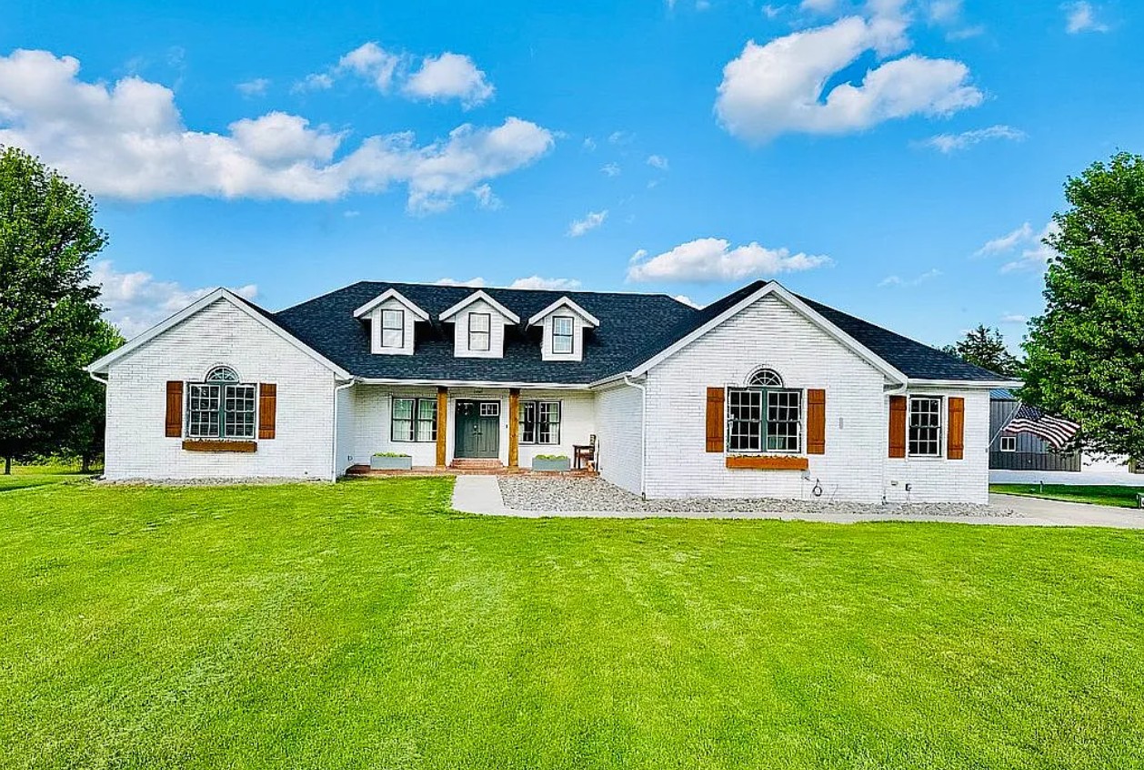 5 Bedroom House For Sale By Owner in Rogersville, MO