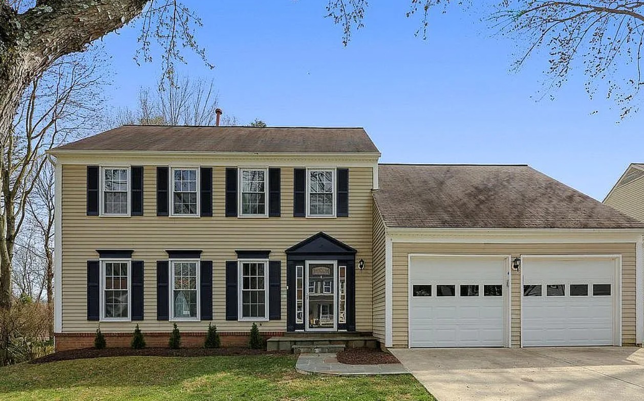 Two Story House For Sale By Owner in Silver Spring, MD 