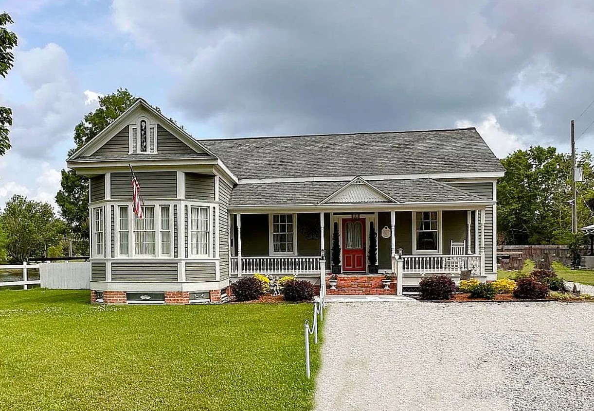 4 Bedroom House For Sale By Owner in Youngsville, LA 