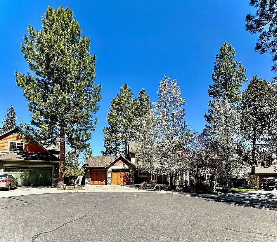 4 Bedroom House For Sale By Owner in Bend, OR 