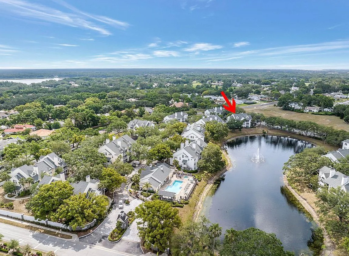 1 Bedroom Condo For Sale By Owner in Palm Harbor, FL 