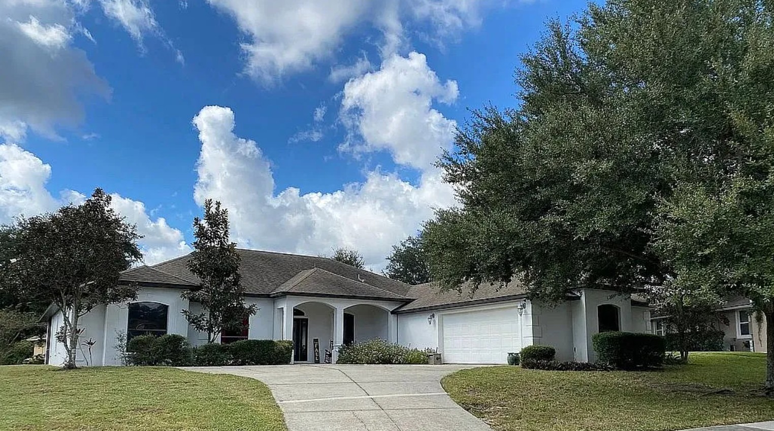 5 Bedroom House For Sale By Owner in Clermont, FL