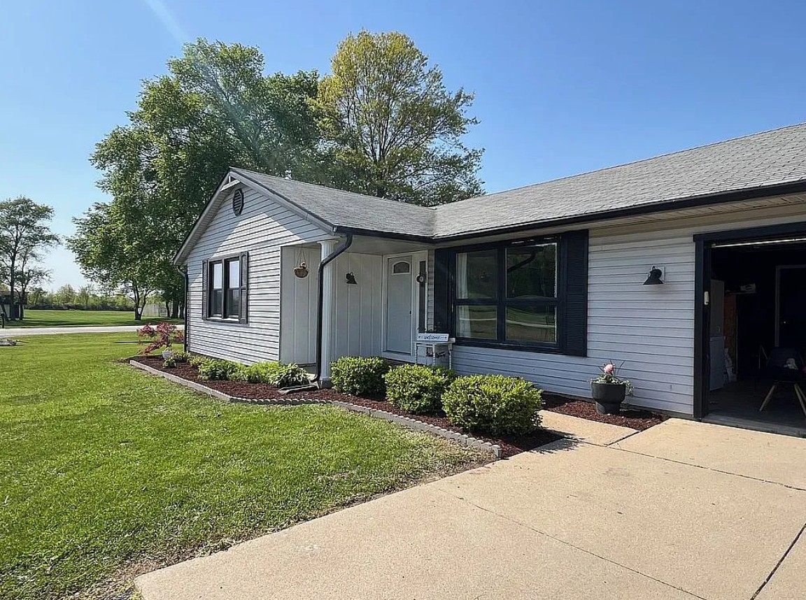 2 Bedroom House For Sale By Owner in Saint Joe, IN