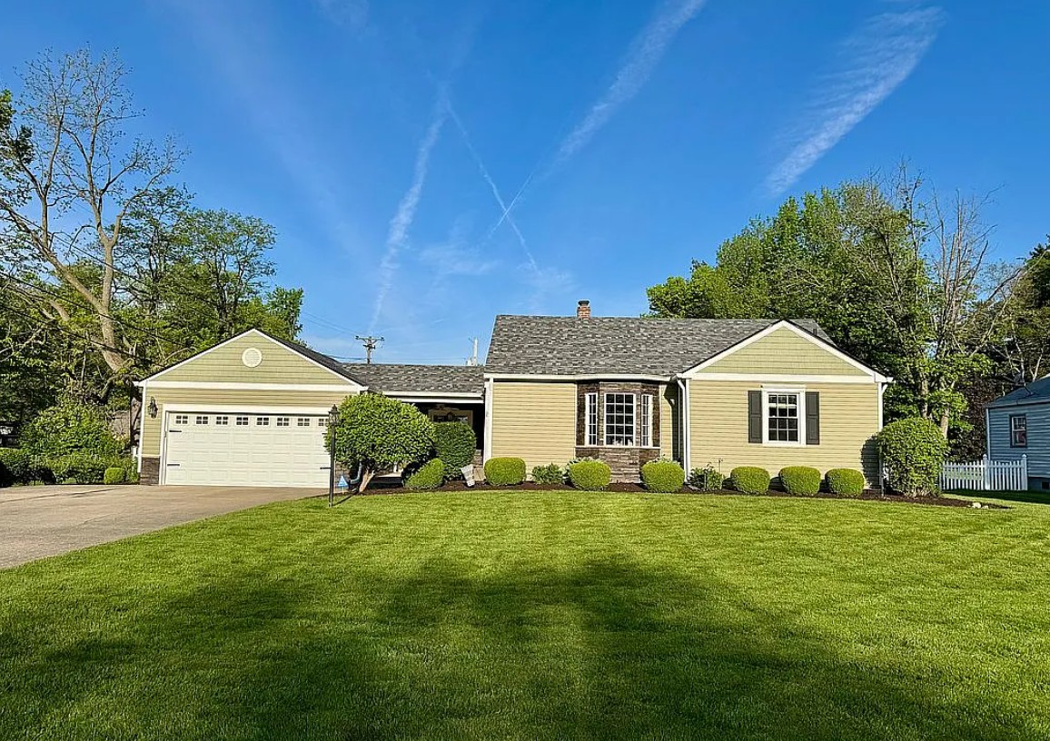 3 Bedroom House For Sale By Owner in Speedway, IN