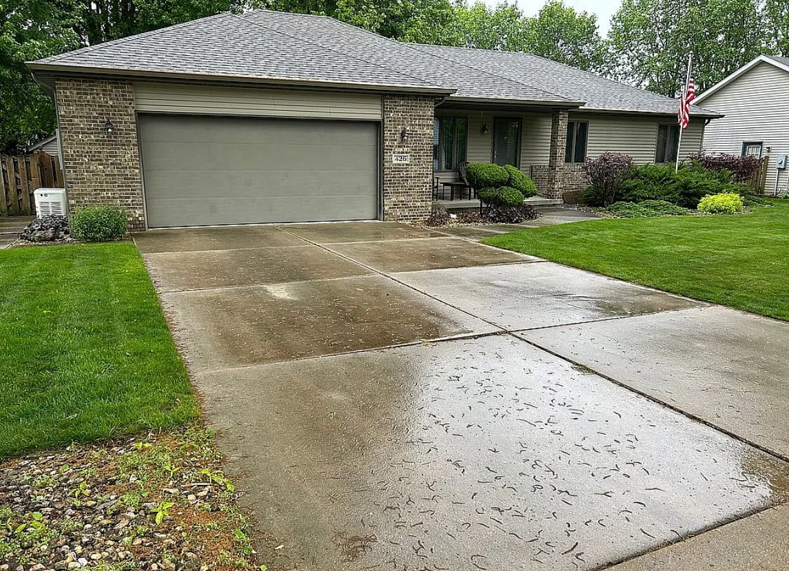 3 Bedroom House For Sale By Owner in Kouts, IN 