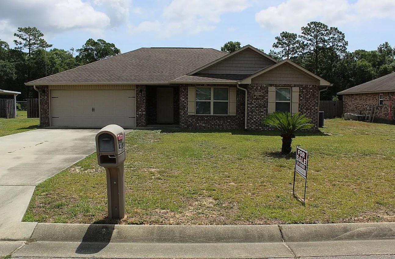 3 Bedroom House For Sale By Owner in Bagdad, FL