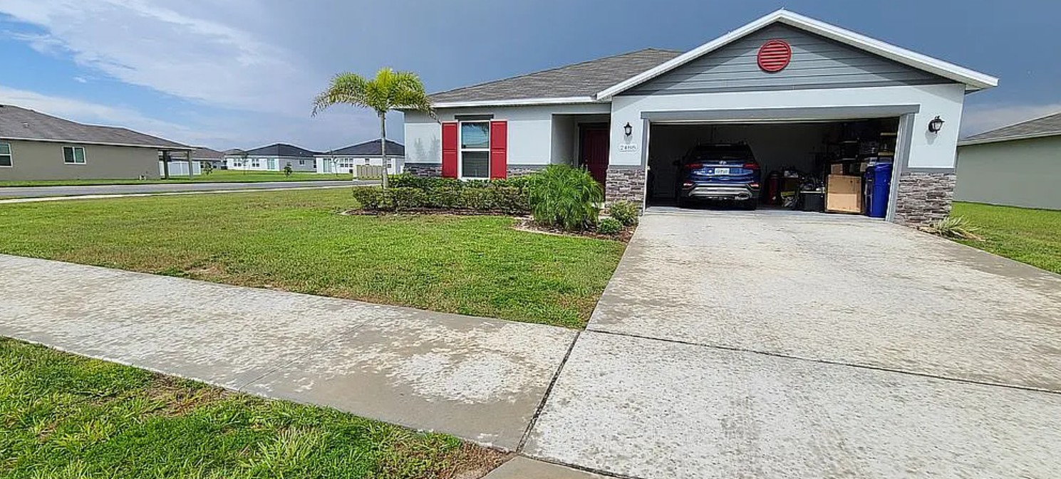 4 Bedroom House For Sale By Owner in Mascotte, FL