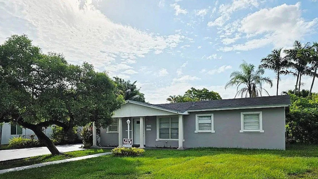 3 Bedroom House For Sale By Owner in Miami, FL