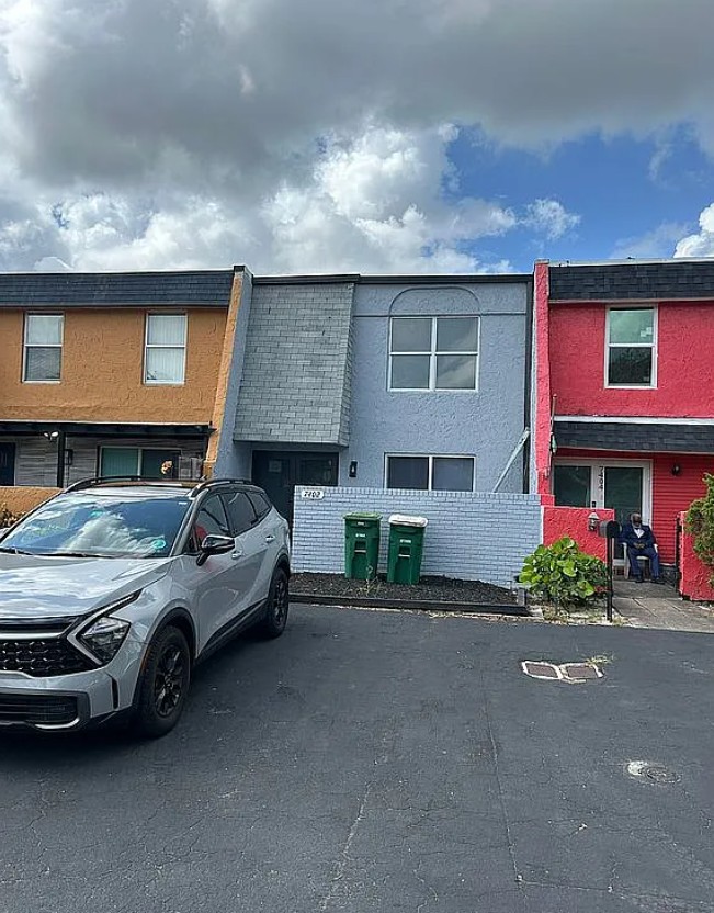 2 Bedroom Townhouse For Sale By Owner in Tamarac, FL