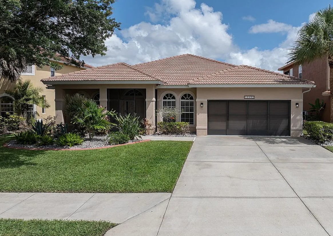 4 Bedroom House For Sale By Owner in Fort Myers, FL