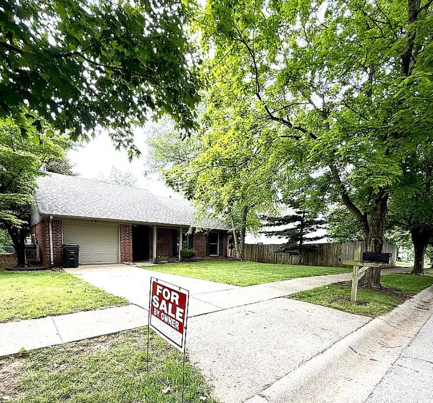 3 Bedroom House For Sale By Owner in Lexington, KY 