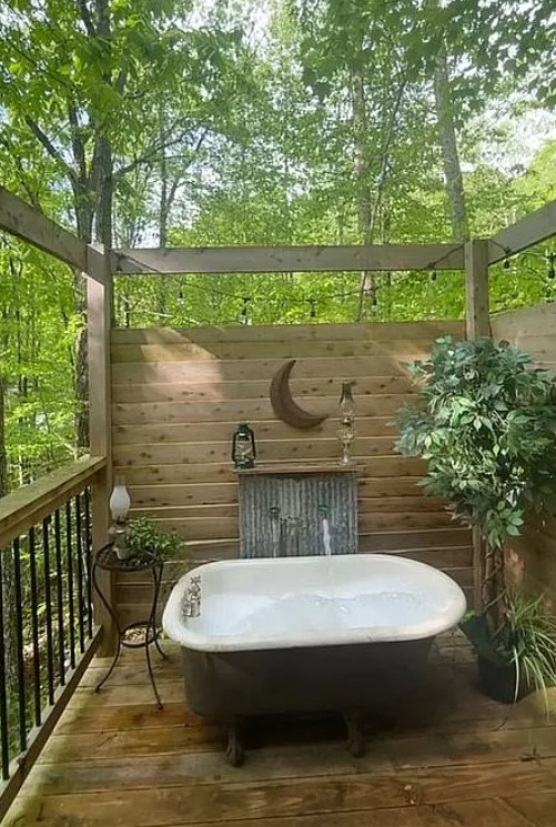1 Bedroom Cabin For Sale By Owner in Cub Run, KY 