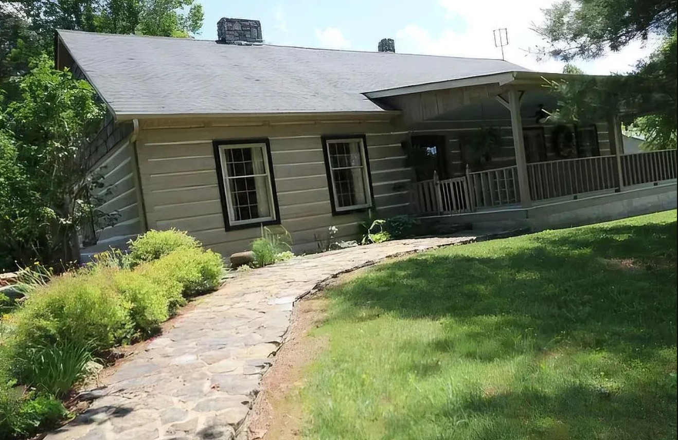 4 Bedroom House For Sale By Owner in Waynesburg, KY