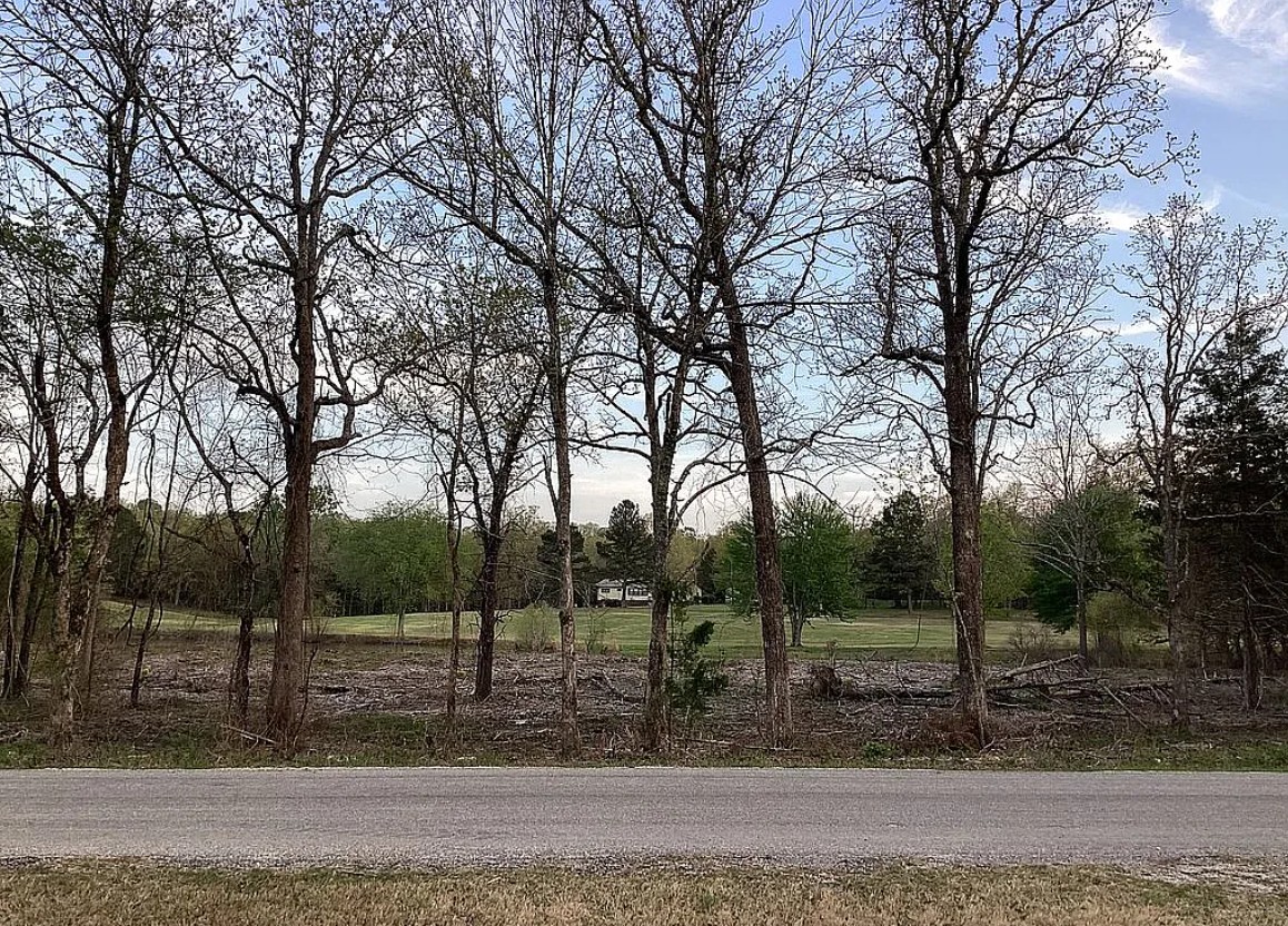 3 Bedroom House For Sale By Owner in Horseshoe Bend, AR 