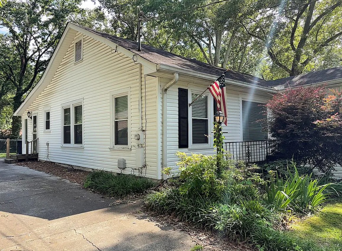 2 Bedroom House For Sale By Owner in Rome, GA 