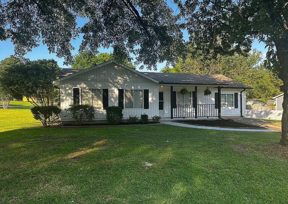 4 Bedroom House For Sale By Owner in Gardendale, AL
