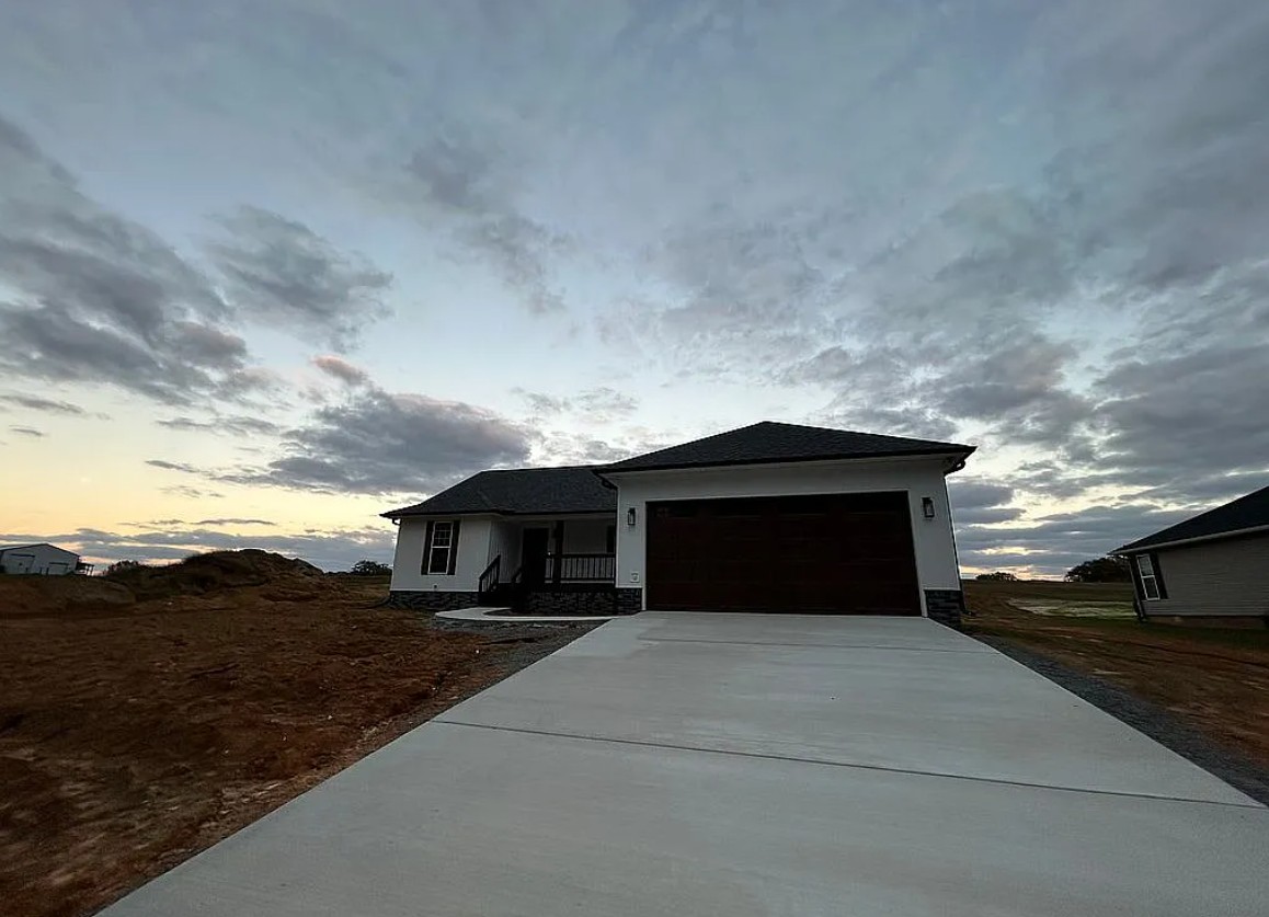 3 Bedroom House For Sale By Owner in Vinemont, AL