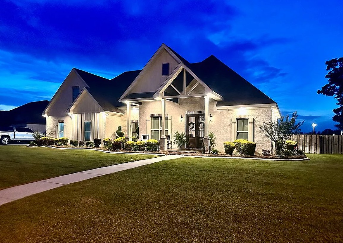 4 Bedroom House For Sale By Owner in Saraland, AL 