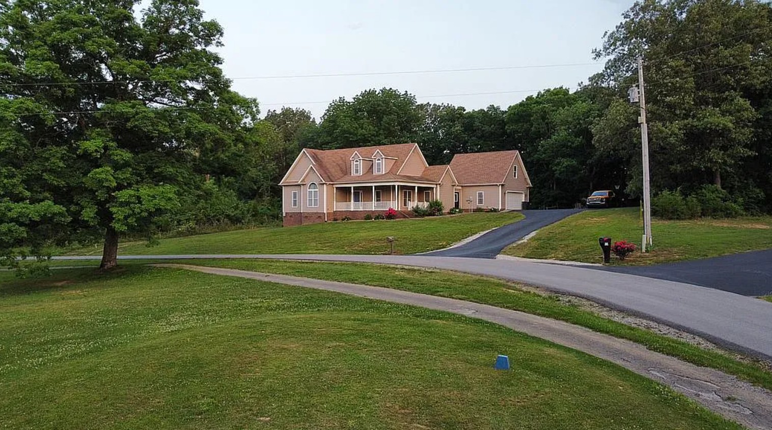 4 Bedroom House For Sale By Owner in Morgantown, KY 