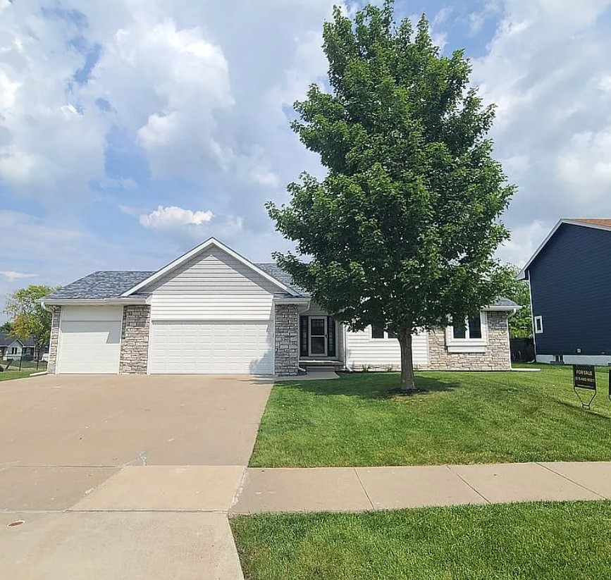 5 Bedroom House For Sale By Owner in Grimes, IA
