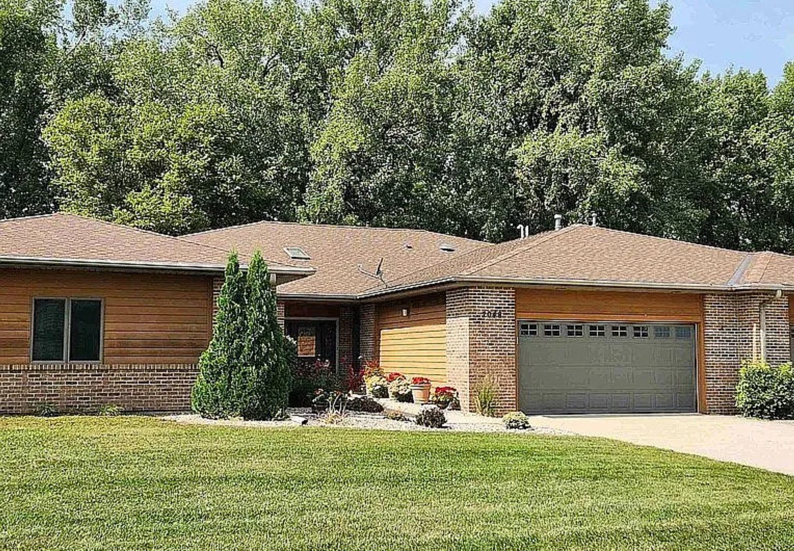 2 Bedroom Condo For Sale By Owner in Mason City, IA