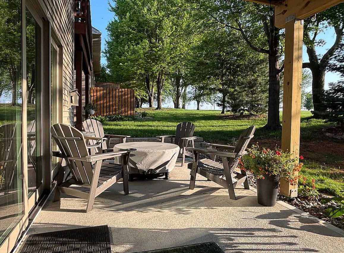 3 Bedroom House For Sale By Owner in Clive, IA 