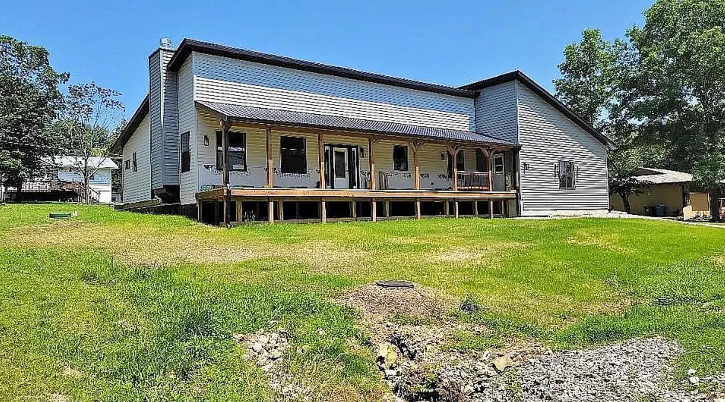 3 Bedroom House For Sale By Owner in Kimberling City, MO