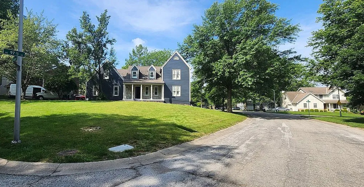 4 Bedroom House For Sale By Owner in Kansas City, MO