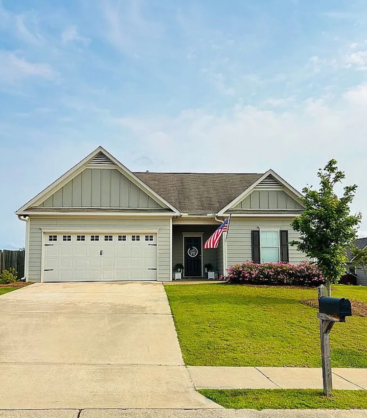 3 Bedroom House For Sale By Owner in Columbiana, AL 