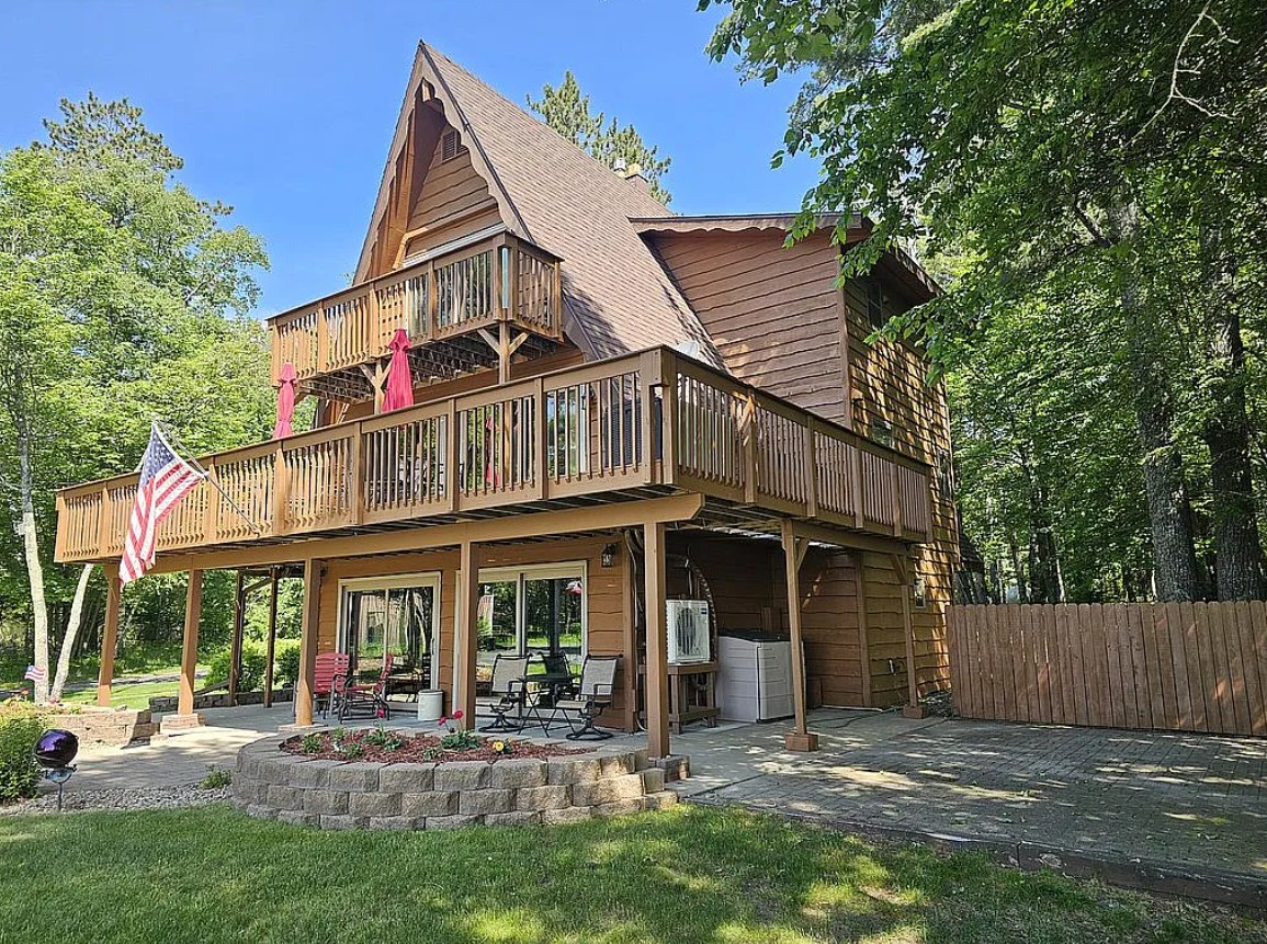 5 Bedroom House For Sale By Owner in Side Lake, MN 