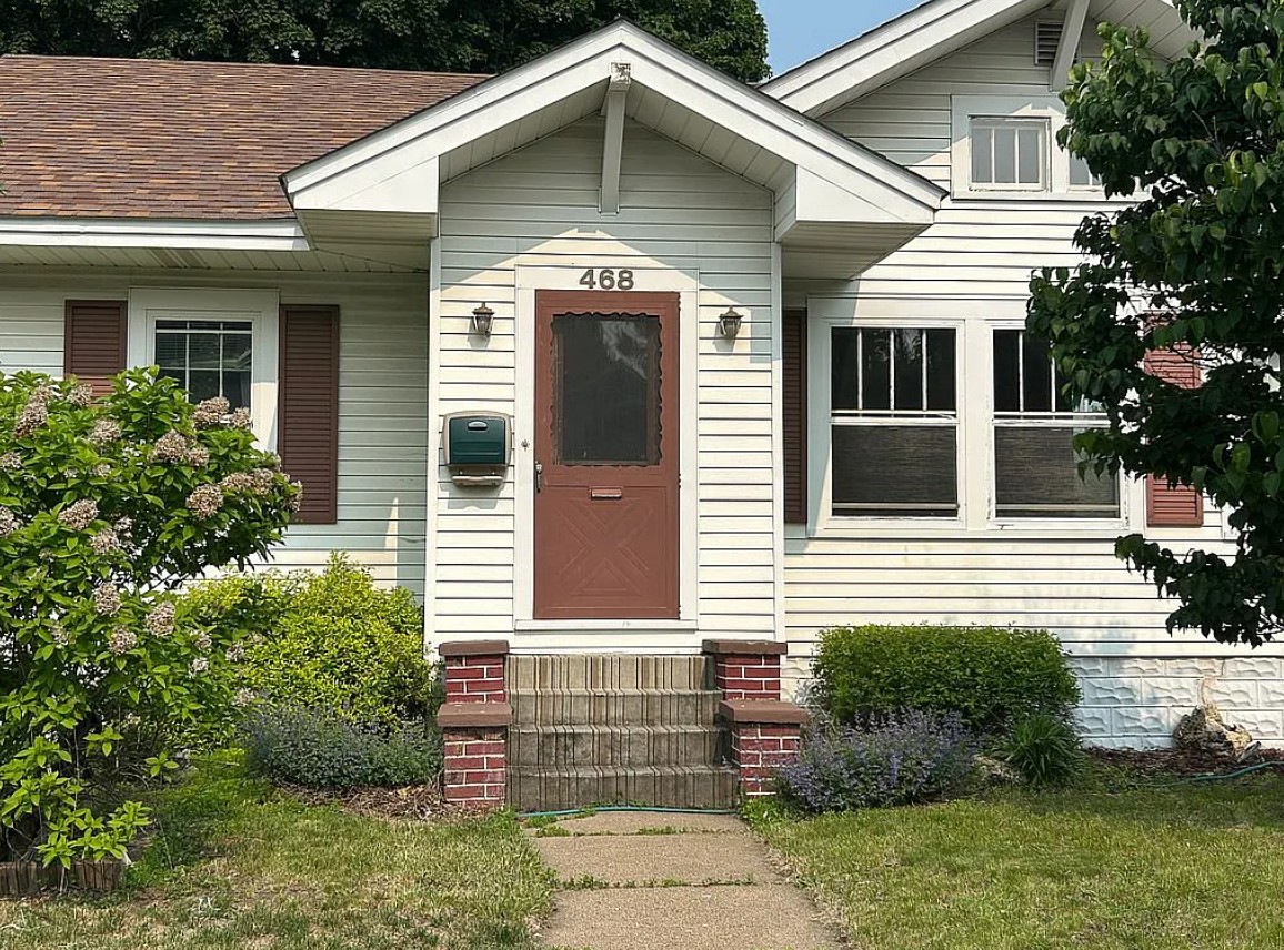 2 Bedroom House For Sale By Owner in Winona, MN 