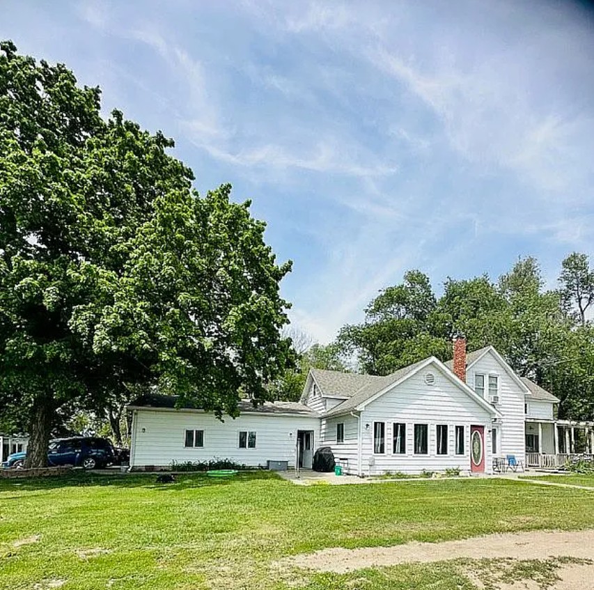 3 Bedroom House For Sale By Owner in Craig, NE 