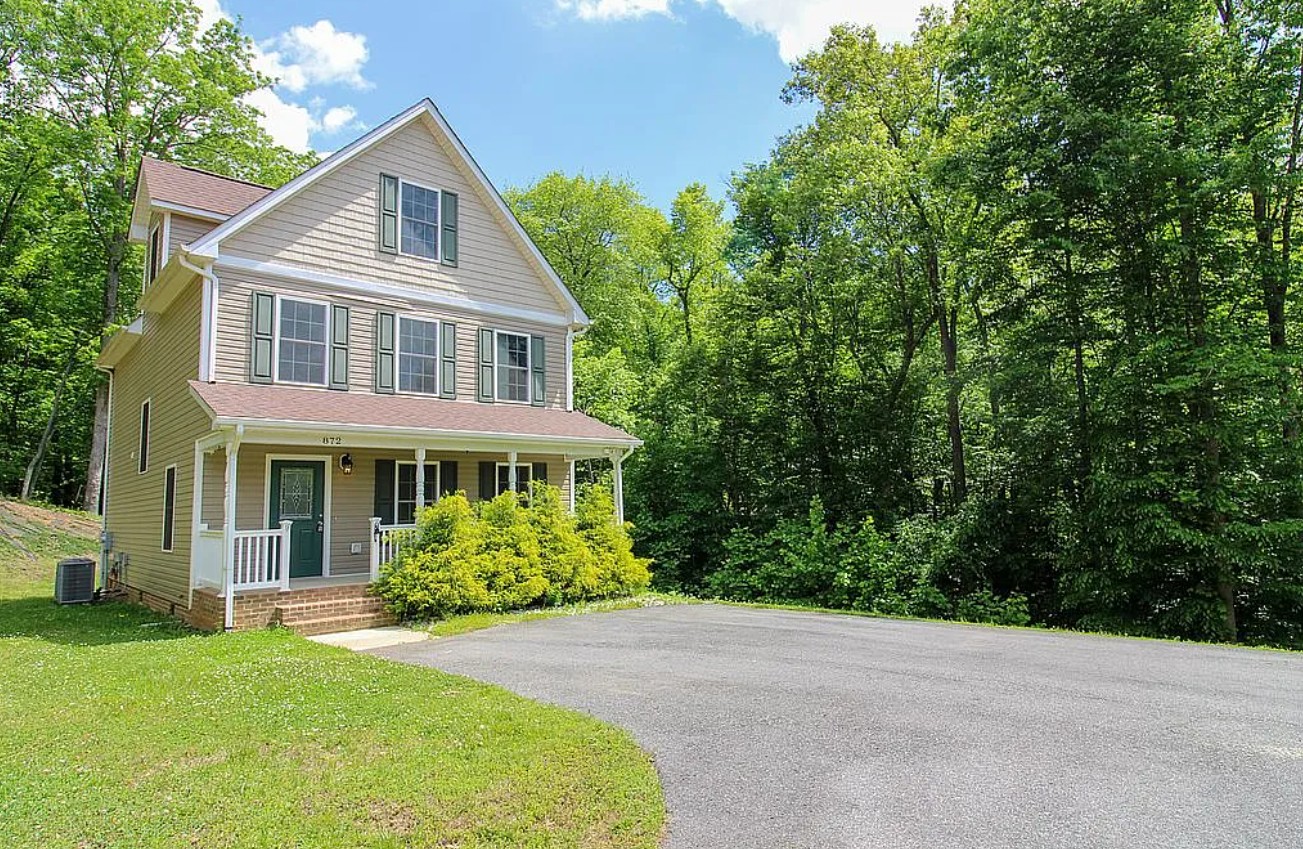5 Bedroom House For Sale By Owner in Evington, VA 