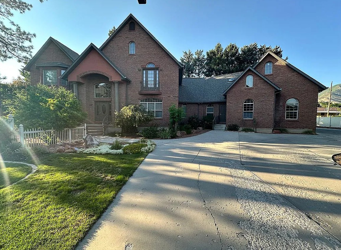7 Bedroom House For Sale By Owner in Millcreek, UT 