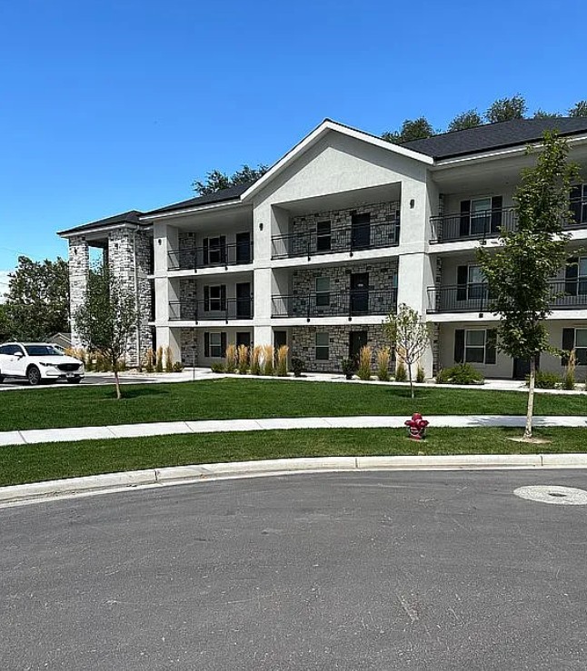 2 Bedroom Condo For Sale By Owner in Springville, UT