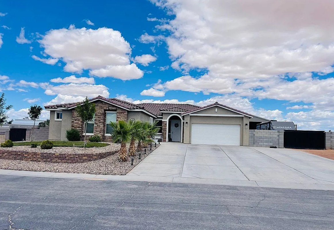 5 Bedroom House For Sale By Owner in Moapa Valley, NV