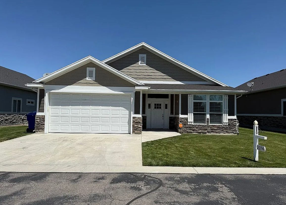 2 Bedroom House For Sale By Owner in Syracuse, UT 