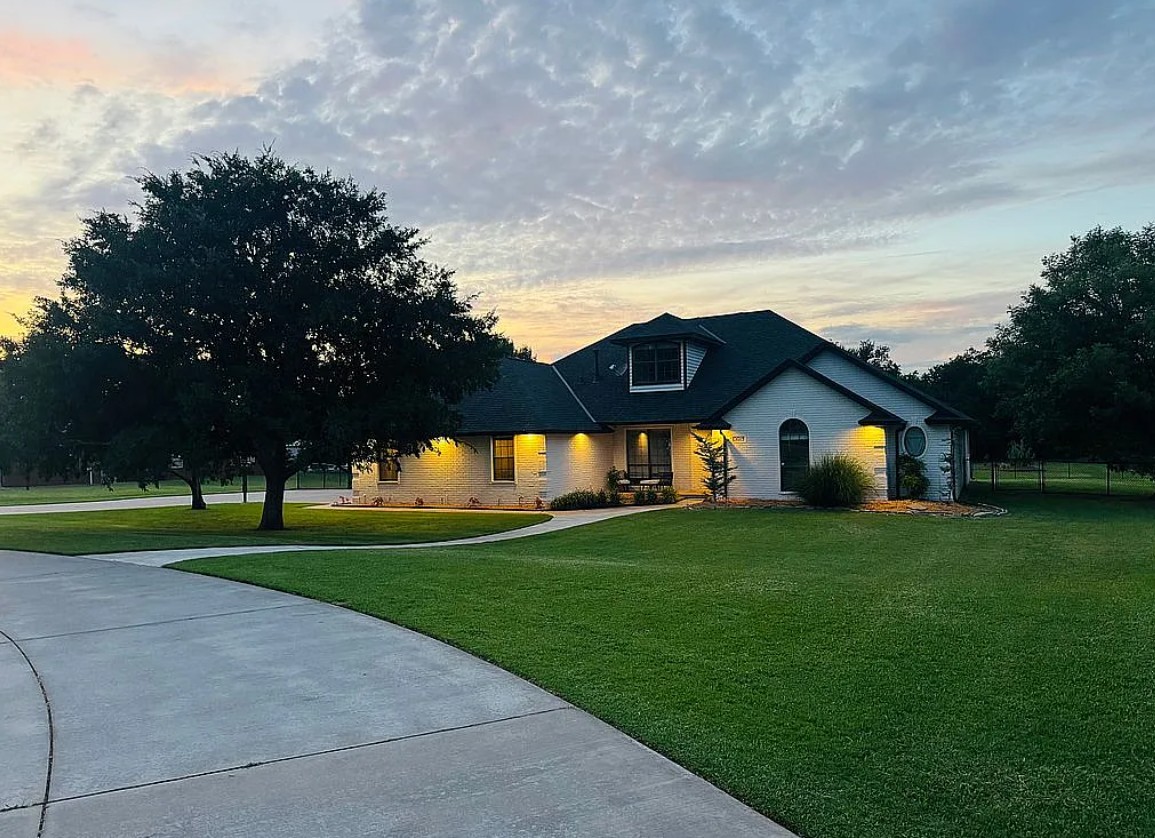 3 Bedroom House For Sale By Owner in Piedmont, OK