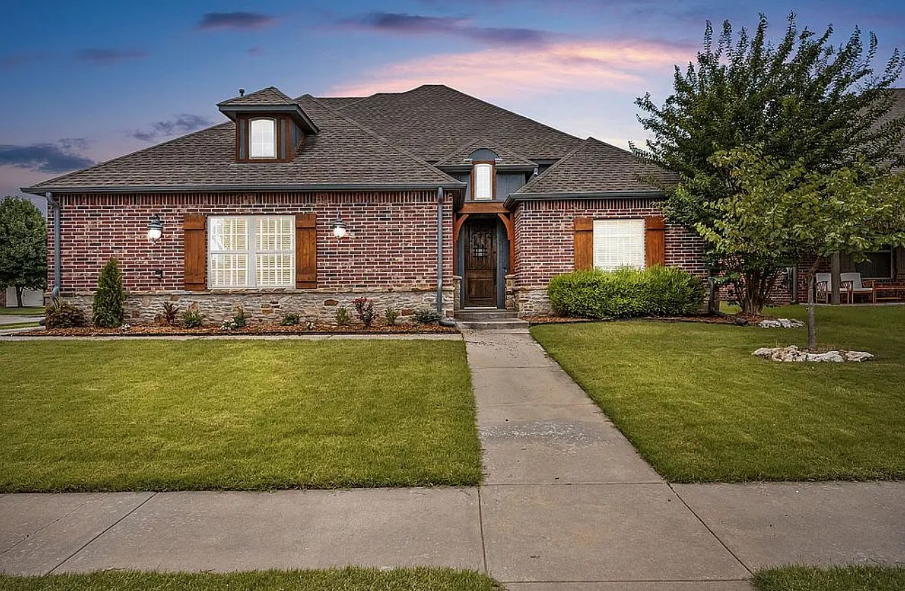 3 Bedroom House For Sale By Owner in Bixby, OK