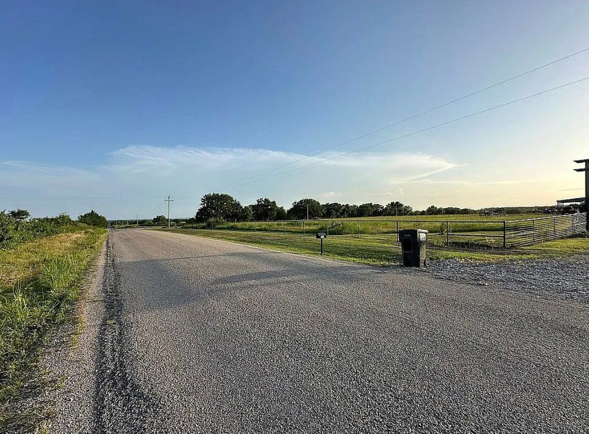 Farm and Land For Sale By Owner in Davis, OK 