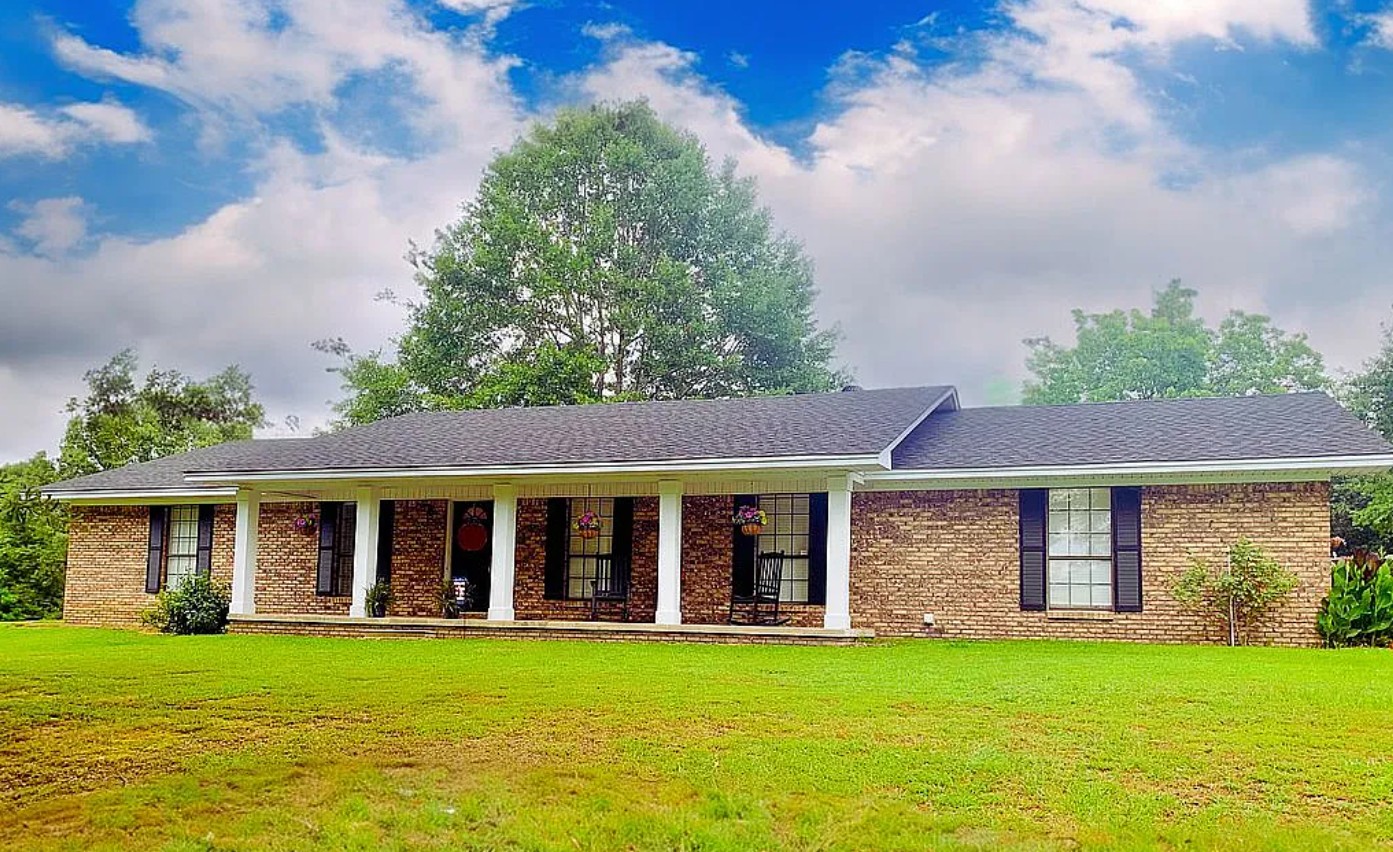 3 Bedroom House For Sale By Owner in Hermitage, AR