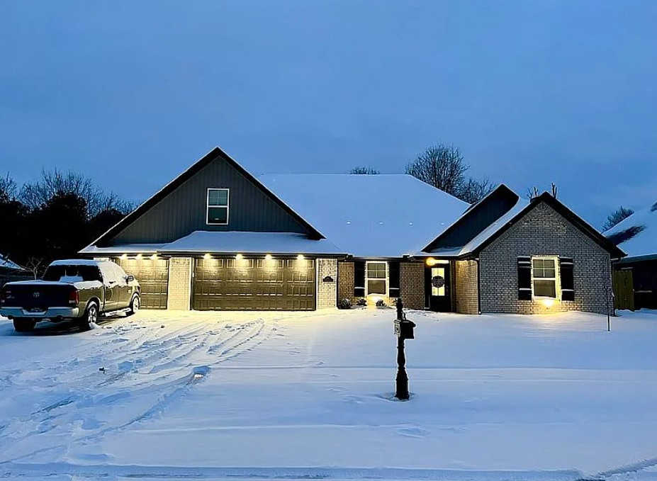 5 Bedroom House For Sale By Owner in Siloam Springs, AR