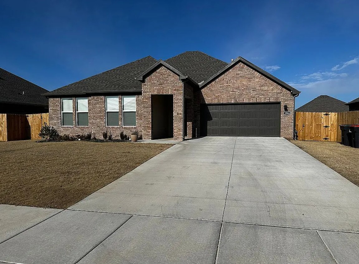 4 Bedroom House For Sale By Owner in Springdale, AR